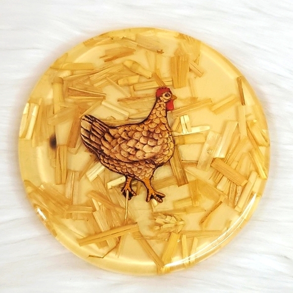 Vintage Lucite Acrylic Rooster Chicken Hen Farmhouse Trivet Real Hay Straw MCM - Picture 1 of 14